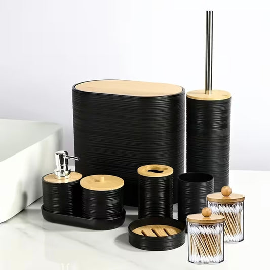 Badkamerset: wc borstel, prullenbakje, zeepdispenser, tandenborstel beker, zeephouder, beker, wattenstaafjes bakjes..