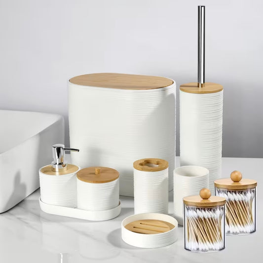 Badkamerset: wc borstel, prullenbakje, zeepdispenser, tandenborstel beker, zeephouder, beker, wattenstaafjes bakjes..